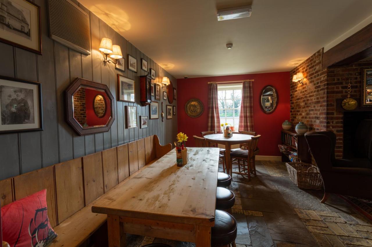 The Plough Hotel Wangford Kültér fotó