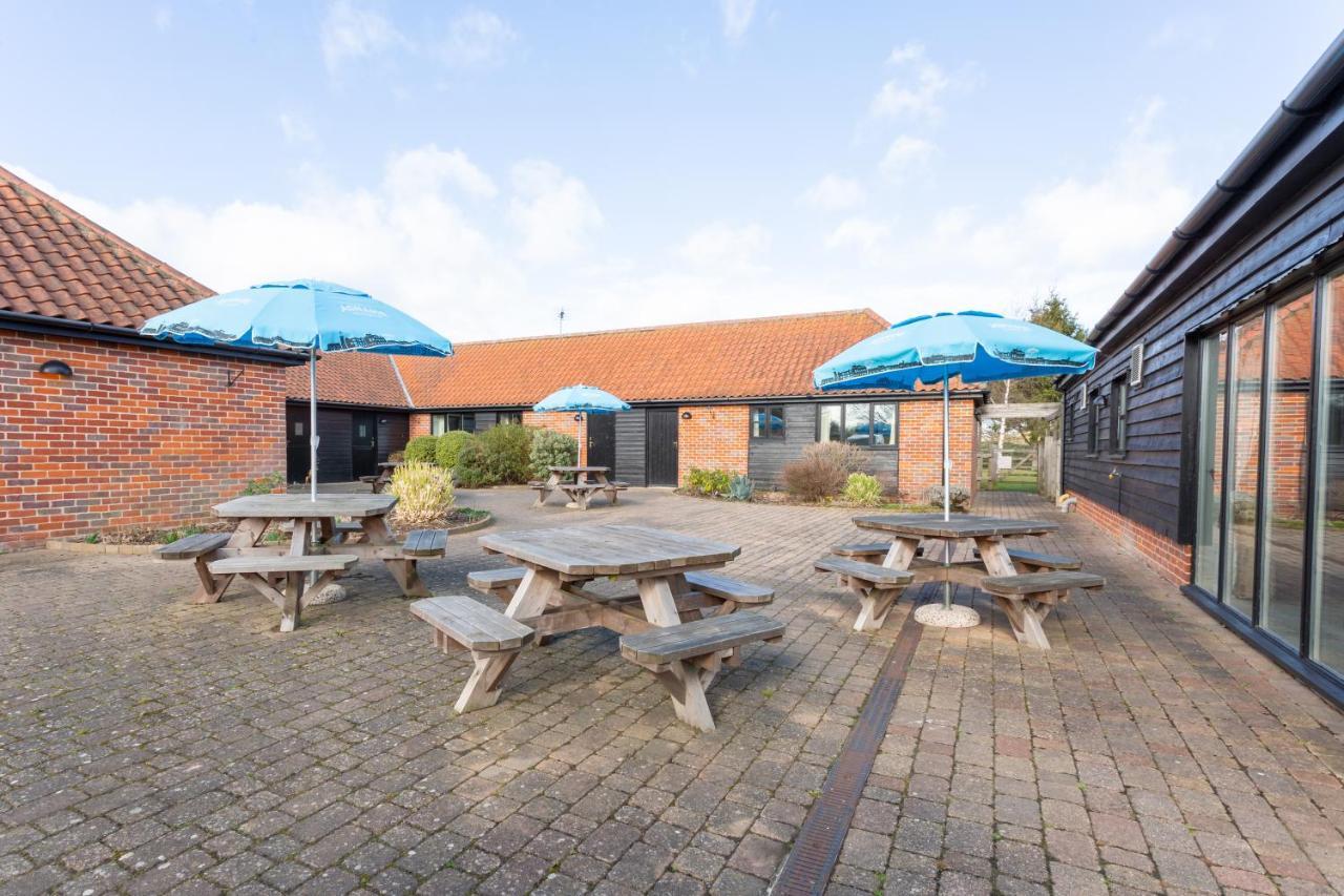 The Plough Hotel Wangford Kültér fotó
